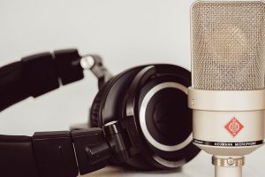 precio locutor español